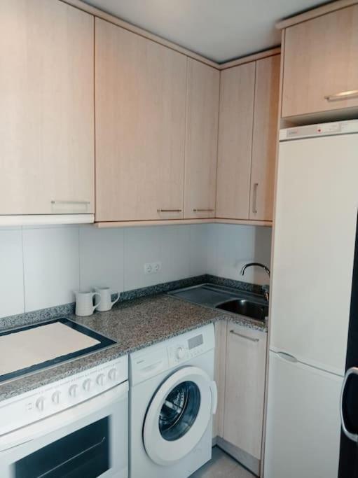 Acogedor Apartamento Con Piscina Y Garaje Apartment Huesca Bagian luar foto
